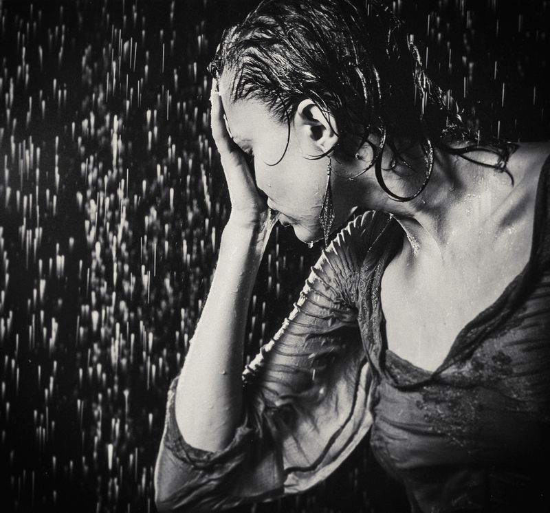 feelings, emotion, tears, rain, oksana, chucha, aqua studio, aqua photography, crying Crying as it hits the ground... фото превью