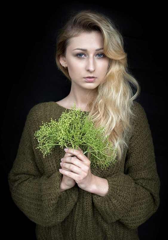 Monika фото превью