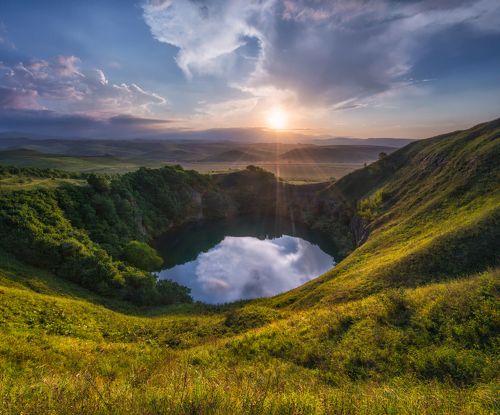 Вечер на озере Шадхурей.