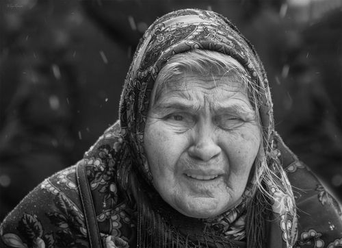 В лицах ...