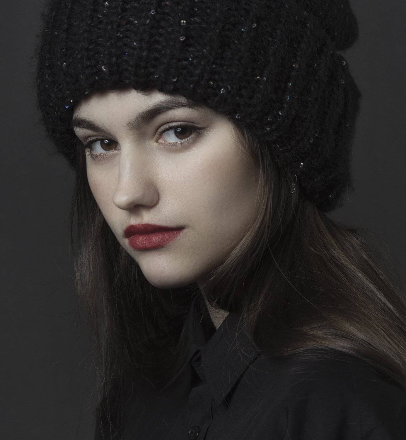 портрет , взгляд ,красивая девушка , цвет ,волосы , красивые губы ,нежность , таинственность . арт, Natalia Kholodova