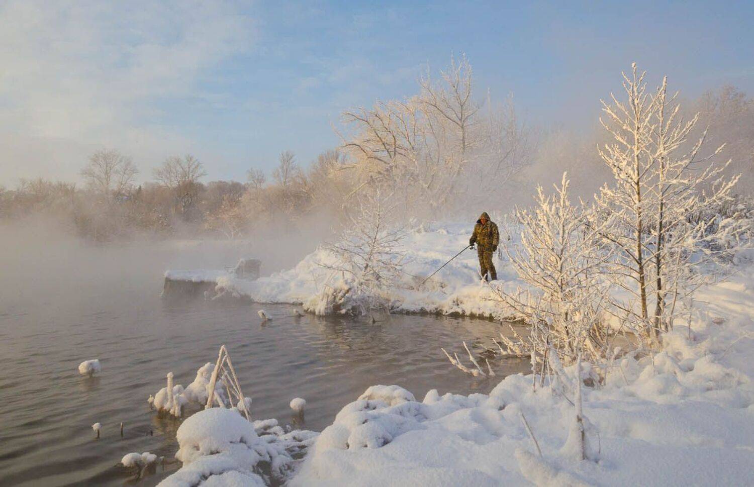 озеро, горячка, зима, рыбак, рыбалка, Михаил Агеев