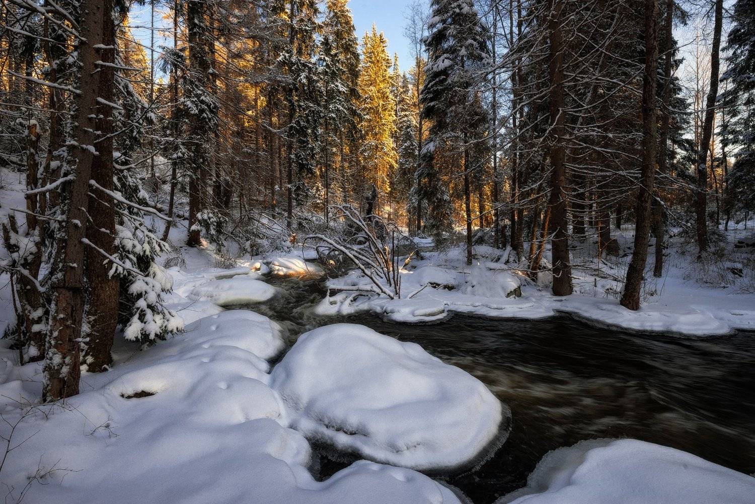 зима,снег,лед,река,поток,снег,свет,берега,пейзаж,лес, Евгений Плетнев