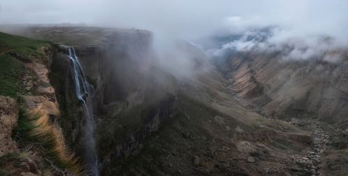 Дагестан. Панорама Хунзахского каньона.