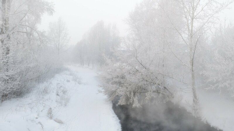 Город в морозном тумане