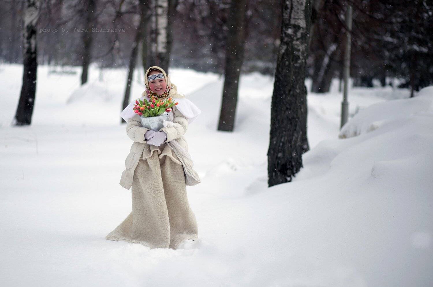 тюльпаны славянский стиль девочка, Вера Шамраева
