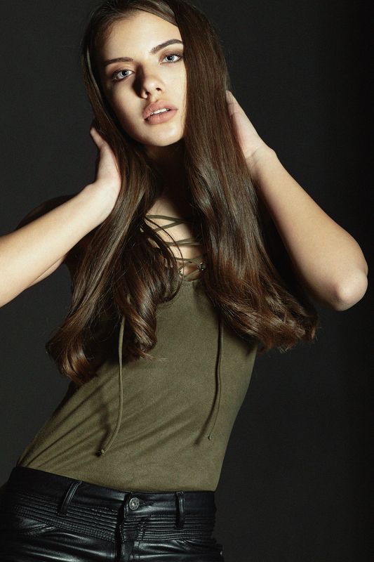 Light, Asen Andreev , Asen Andreev Photography, Portrait, Studio, Model, Pose, Posing, Fashion, Portrait, Color Image Steliana фото превью