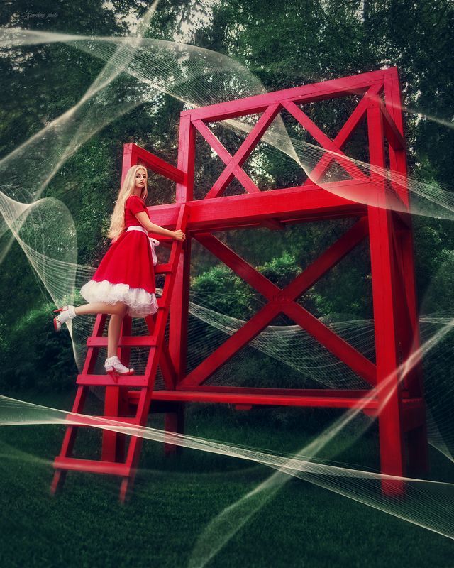 девушка, портрет, красный, зеленый, белый, фэнтази, сказка, реквизит, girl, portrait, red, green, white, fantasy, fairy tale  фото превью