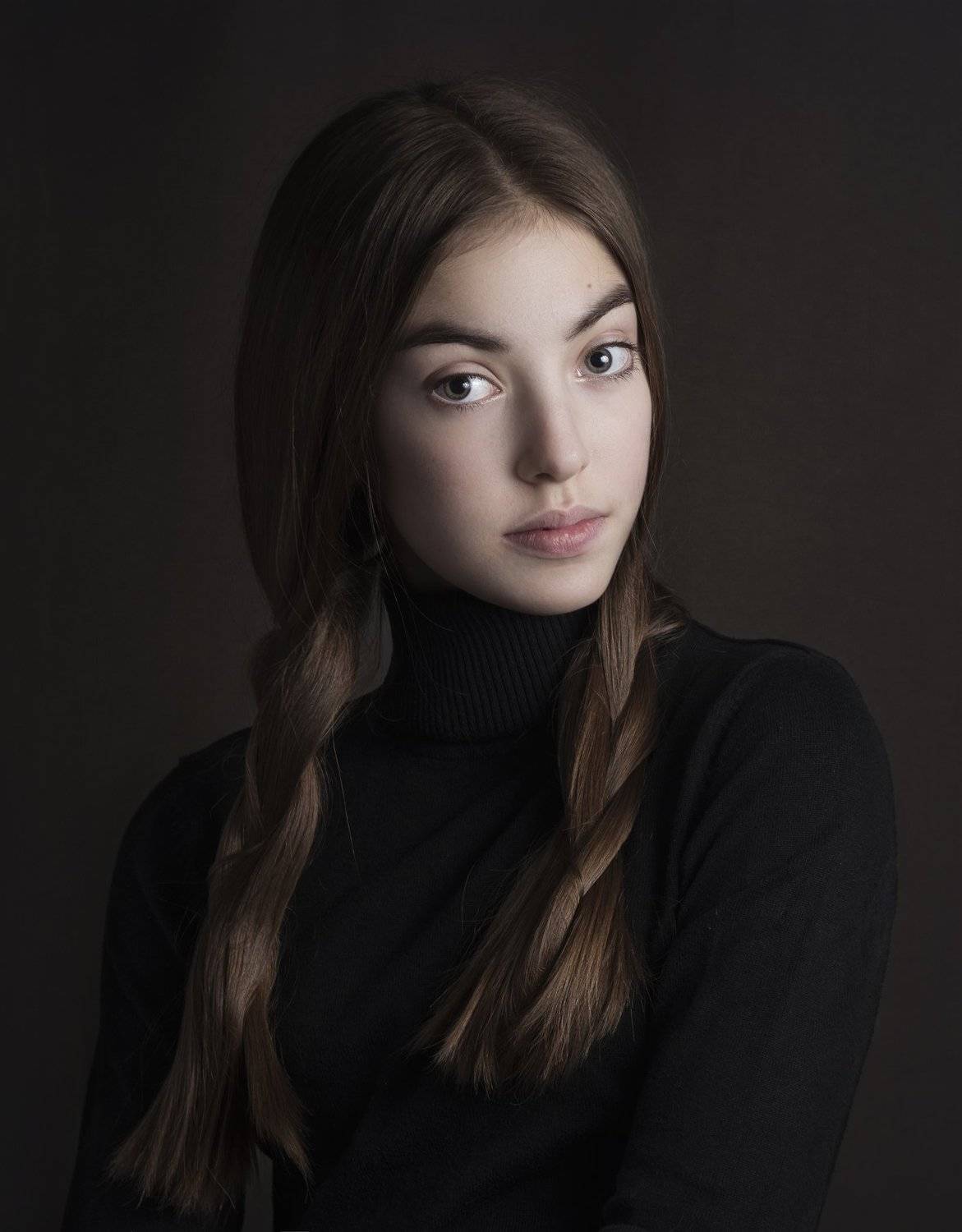 портрет , взгляд ,красивая девушка , цвет ,волосы , красивые губы ,нежность , таинственность, Natalia Kholodova
