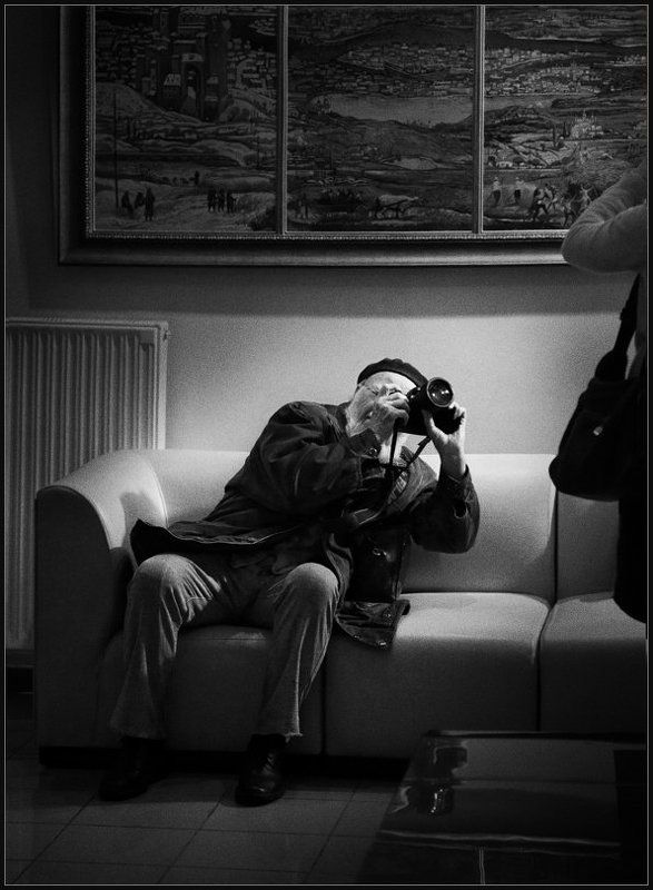 Старый фотограф ... фото превью