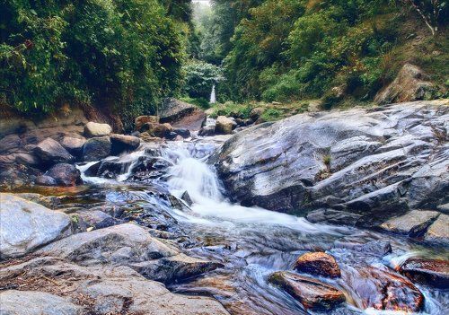 горный ручей