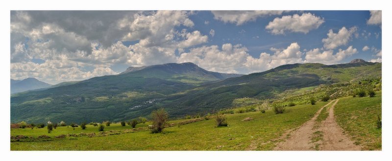 Классический вид на Чатырдаг - Демерджи фото превью