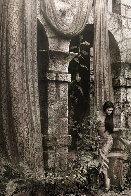 монохром, самира, чб, абхазия, замок, заросли, нимфы, олег афанасьев, afanasev oleg  фото превью