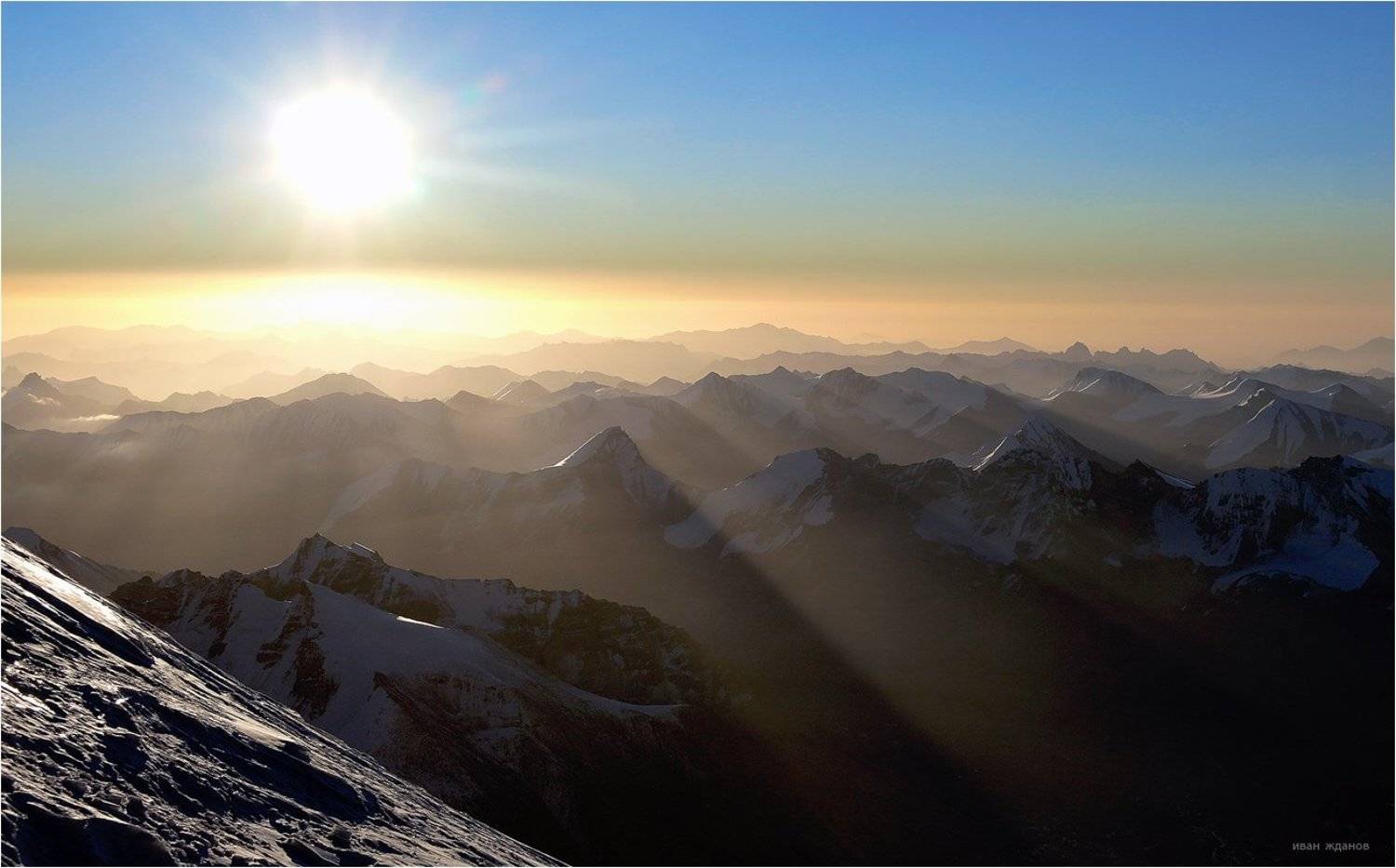 горы, памир, мустаг-ата, небо, солнце, туризм, альпинизм, Иван Жданов