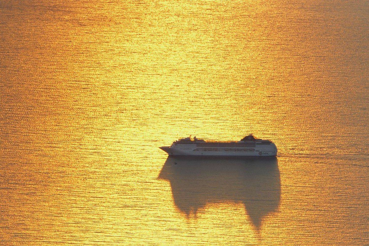 море, лайнер, свет,, Сергей Шульга