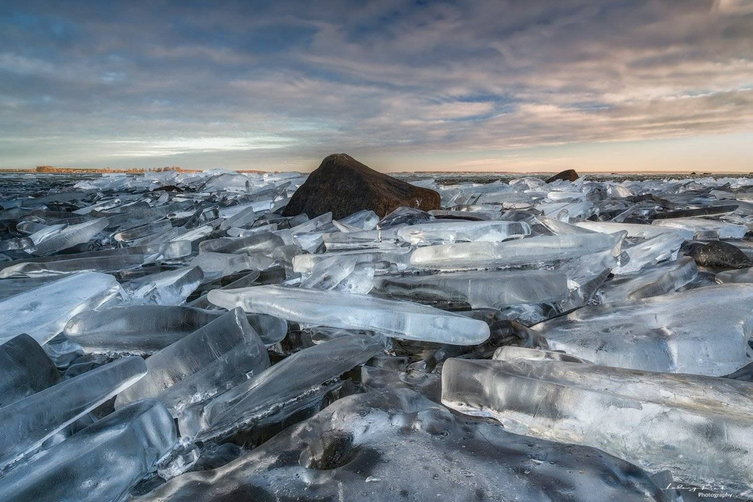 blue, clouds, floe, forest, heap, hillock, horizon, ice, ice floe, lake, lake hj&auml;lmaren, ludwig riml  photography, outdoors, pile, puddle, rock, sky, stack, Ludwig Riml