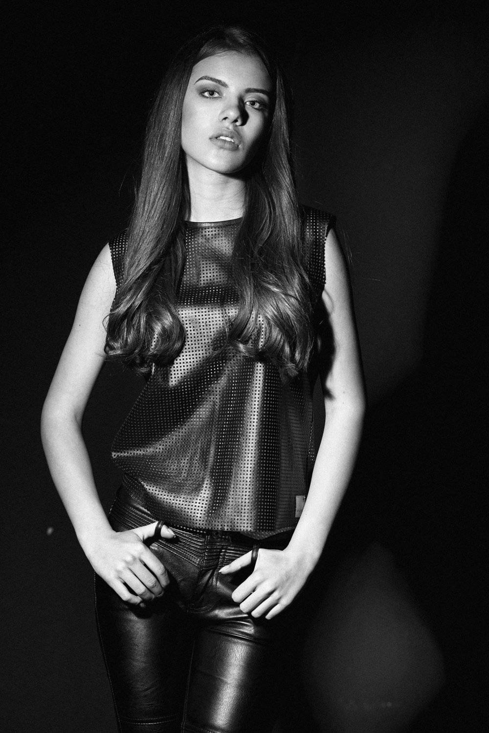 Light, Asen Andreev , Asen Andreev Photography, Portrait , Black & White, B&W, Monochrome, Pose, Posing , Studio, Contrast, Model, Fashion, asen