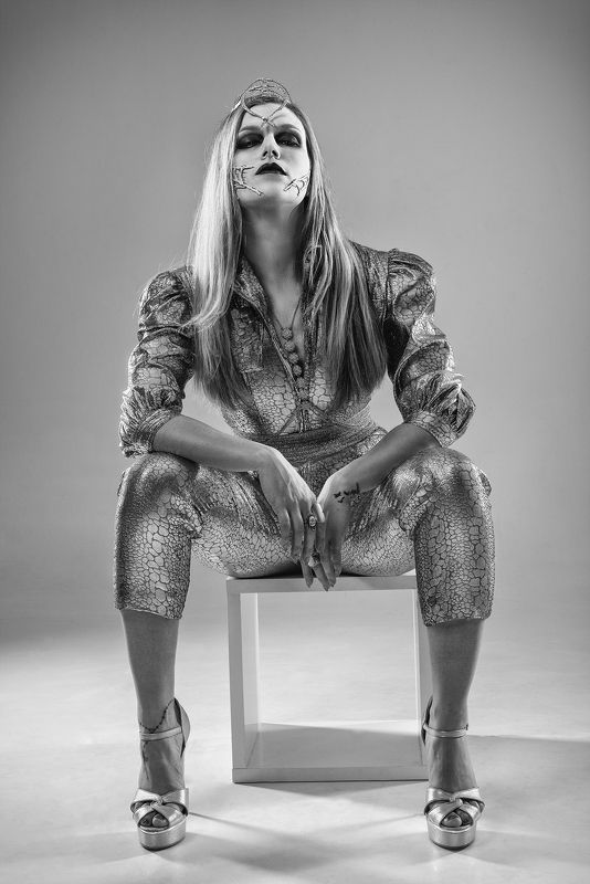 Who do you think you are? фото превью