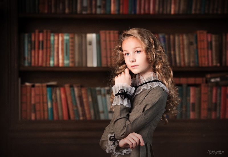 портрет, девочка, ребенок, книги, библиотека *** фото превью