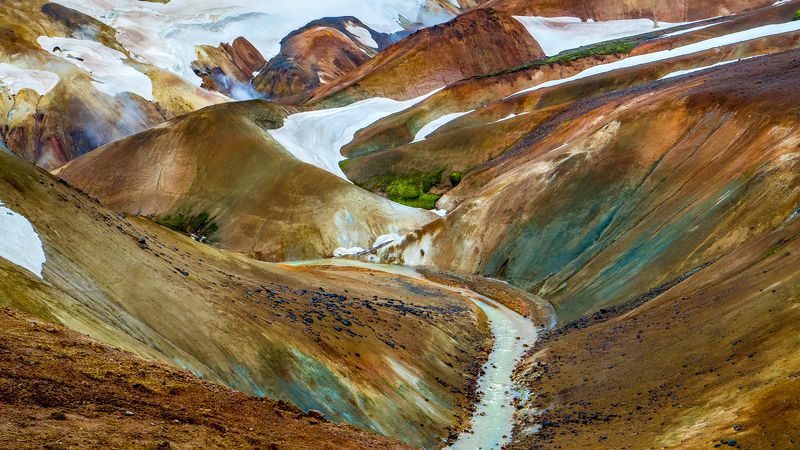 Rainbow mountains Iceland фото превью