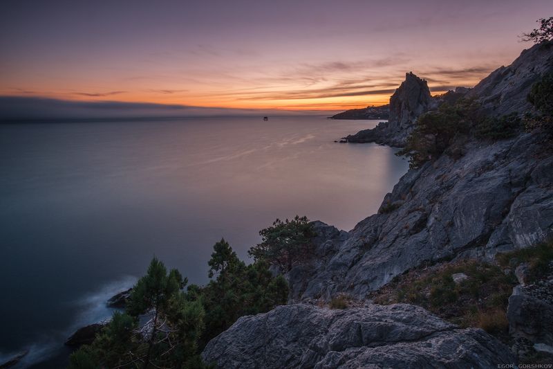 крым, горы,закат,вечер,пейзаж,скалы,море,бесконечность,длинная выдержка,симеиз,осень,природа,пространство, Вечернее море фото превью