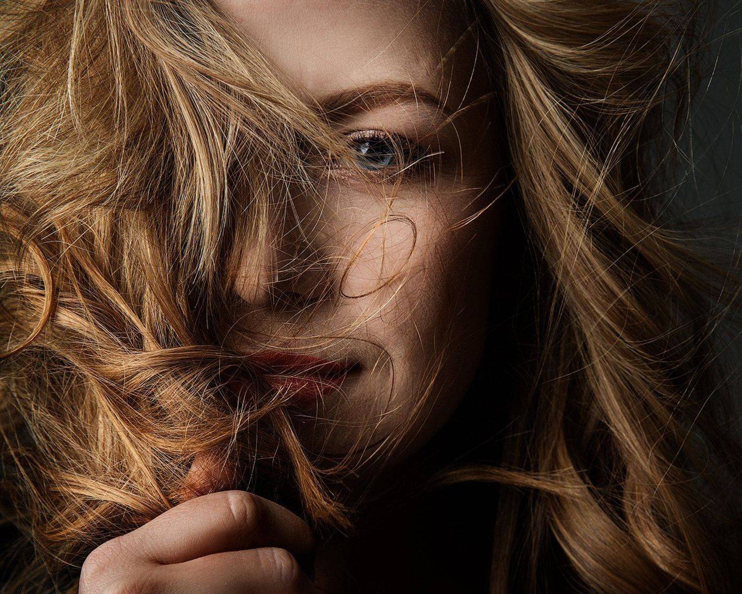 красивая, женщина,  портрет, блондинка, глаза, губы, макияж, крупный план, близко, волосы, Дарья Комарова