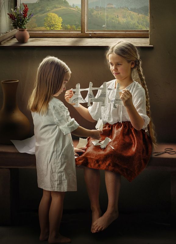 Two young girl playing  фото превью