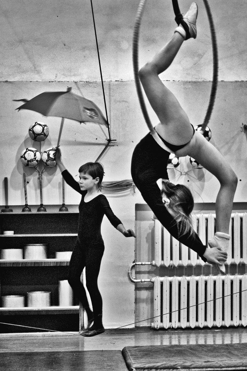 цирк, улыбка, девочка, чб, апатиты, Николай Смоляк