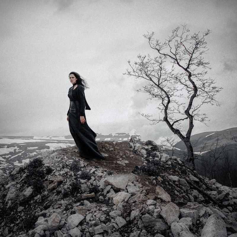 girl, model, fog, wind, mood, sadness, silence, mountains, russia Widow фото превью