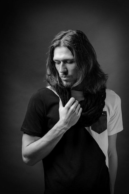 Portrait of a man фото превью