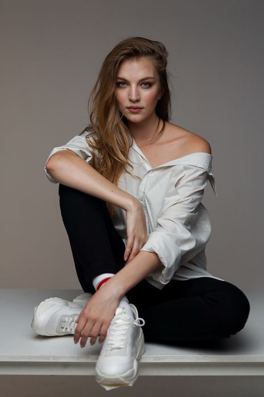 Maya фото превью