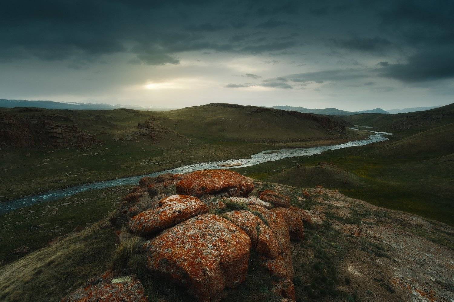 киргизия, кыргызстан, средняя азия, горы, каньон, скалы, пейзаж, весна, ущелье, река, рассвет, Оборотов Алексей
