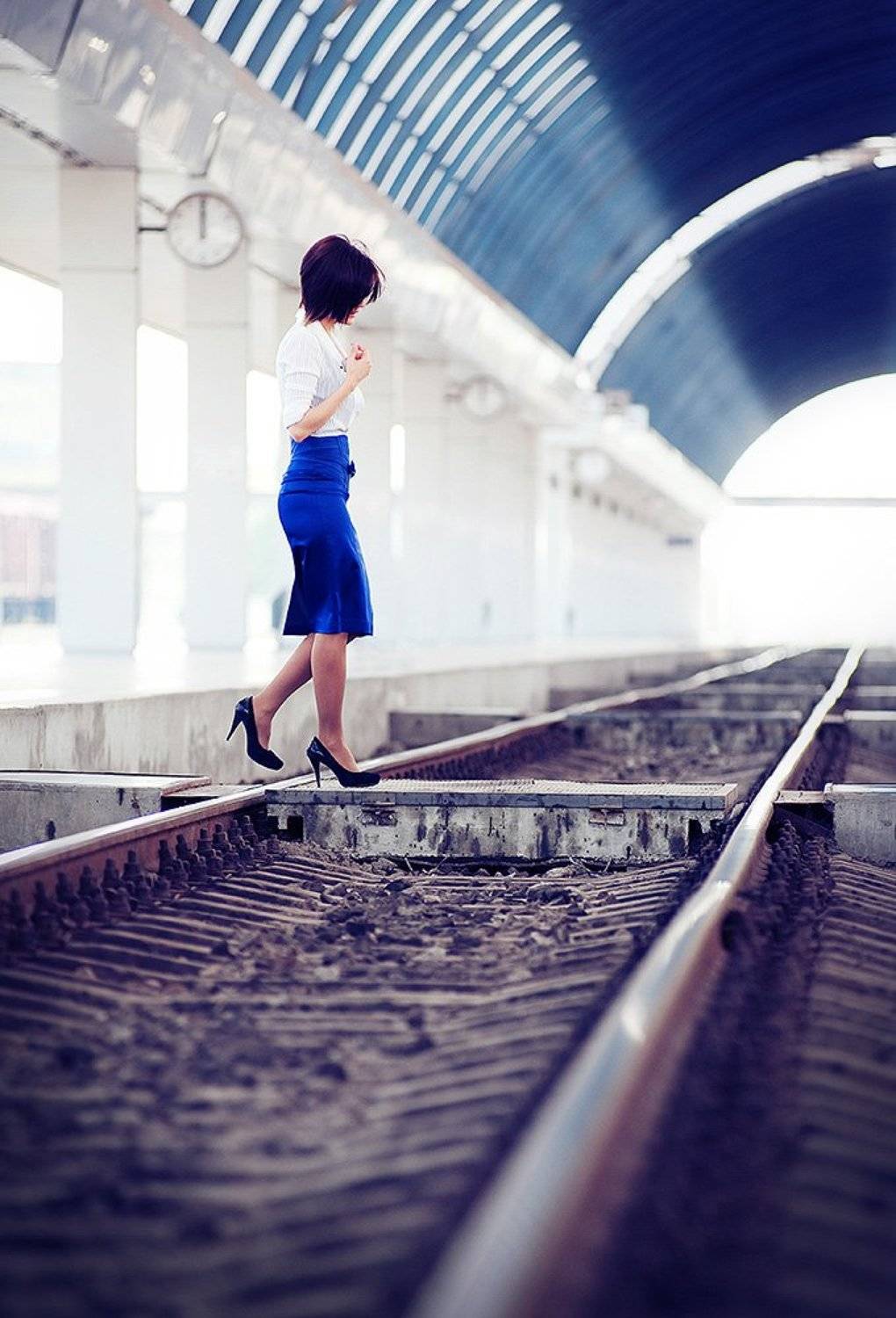 вокзал, девушка, рельсы, Viktor Motruk