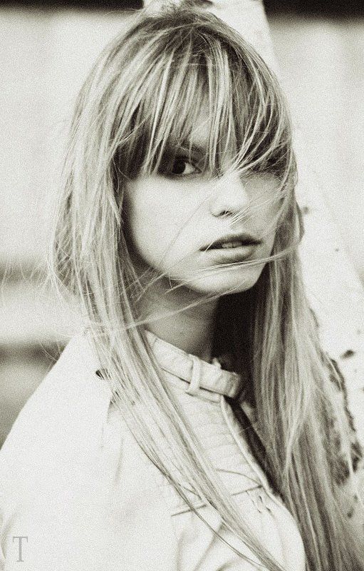 Light фото превью