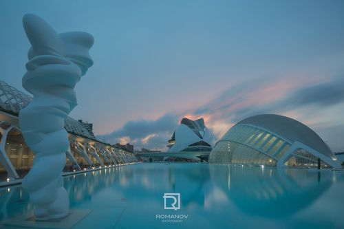 Cloudy sunset in Ciudad de las Artes