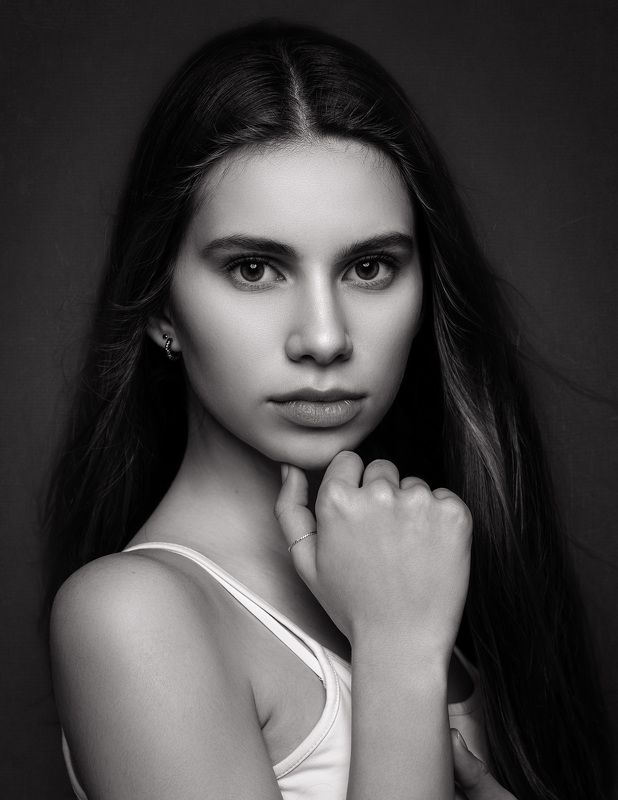 Portrait of D. in B&W фото превью