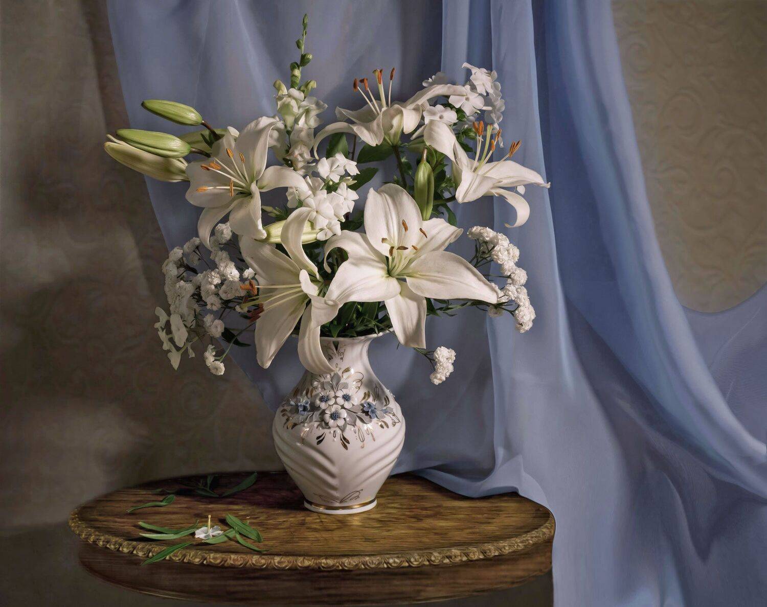 букет, ваза, цветы, лилии, флокс, жемчужница, стол., Вера Лопатина