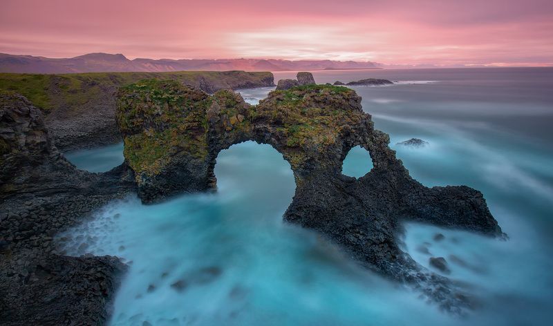 iceland, исландия, гатклеттур, gatklettur Гатклеттурское чудовище. фото превью