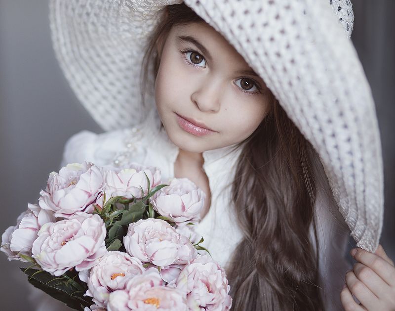 портрет, дети, цветы, portrait, kids, flowers, canon, eyes Лиза фото превью