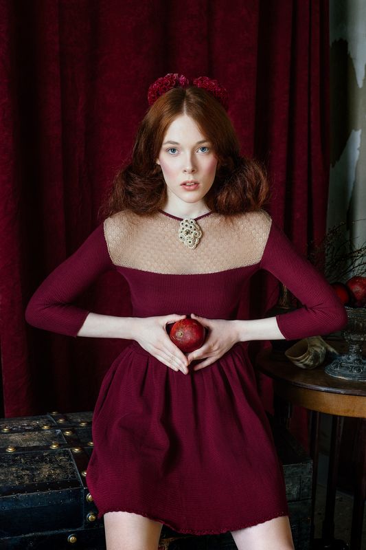 redhair, painting, oldmasters, dutch, garnet, red, burgundy, vintage, portrait, hands, flowers, brooch The Dutch Obsession фото превью