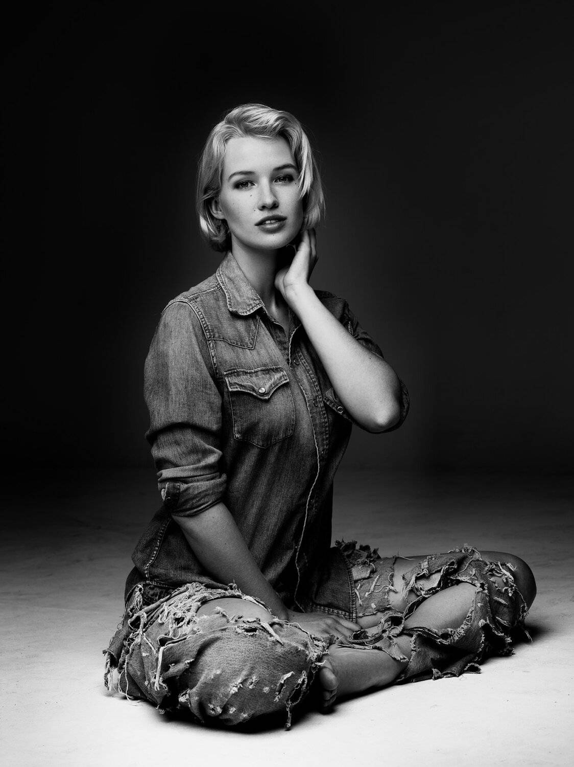 Beauty, Beauty Photographer, model, portrait, studio, lighting, makeup, hair, photography, photographer, Gary McGillivray-Birnie