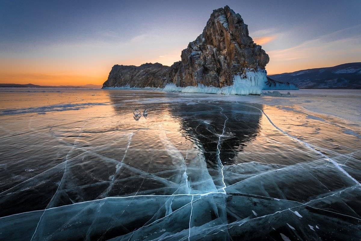 байкал, лёд, трещины, закат, зима, остров, ольтрек, Вячеслав Мельников