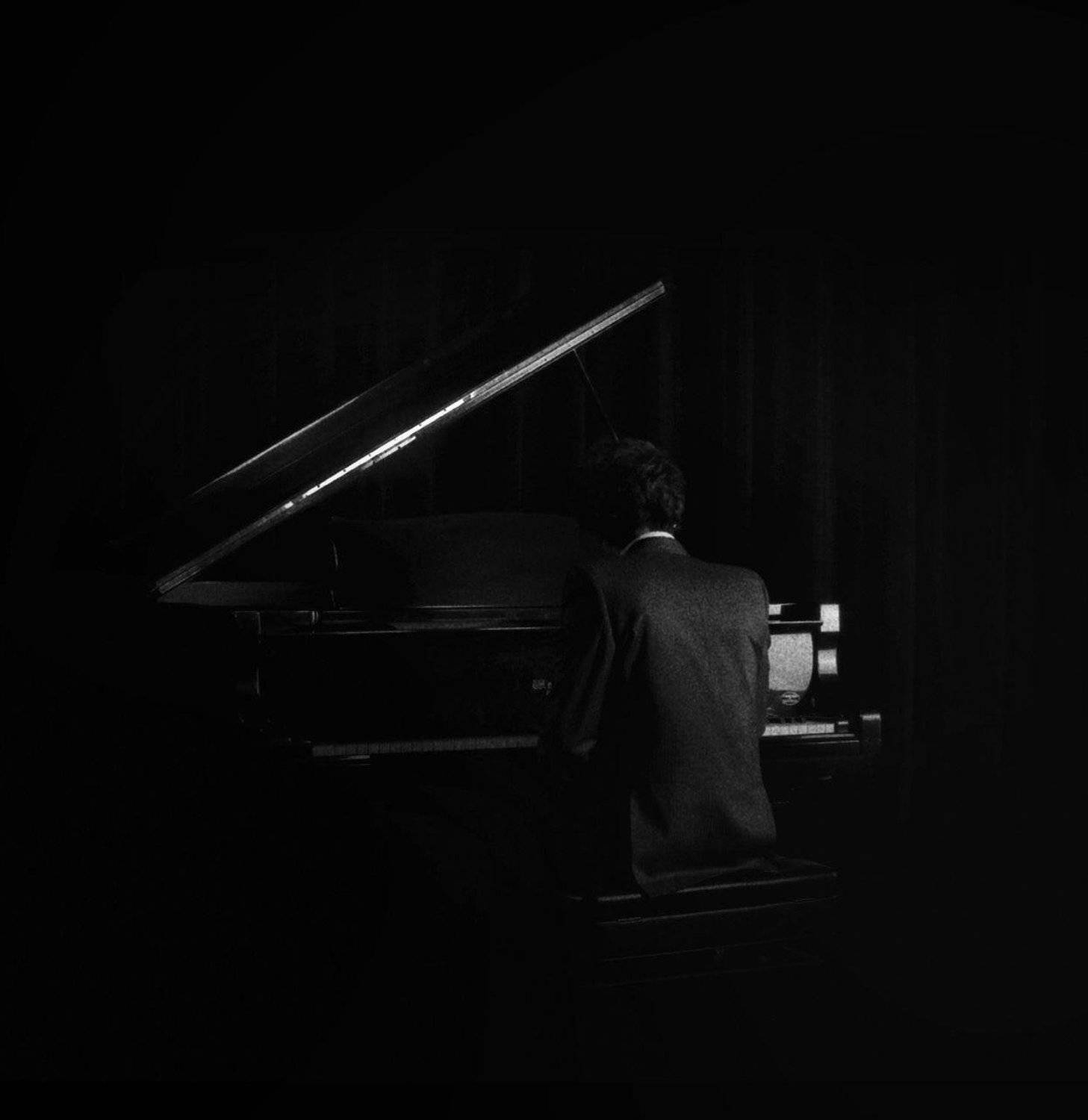 #hosseinmehrzad #myfeatureshoot #friendsinperson #حسین_مهرزاد #theweekoninstagram #everybodystreet #everydayeverywhere #persianlikes #hartcollective #reportagespotlight #uspiran #lensculturetalent #heatercentral #phroommagazine #friendsinperson #streetpho, Hossein Mehrzad