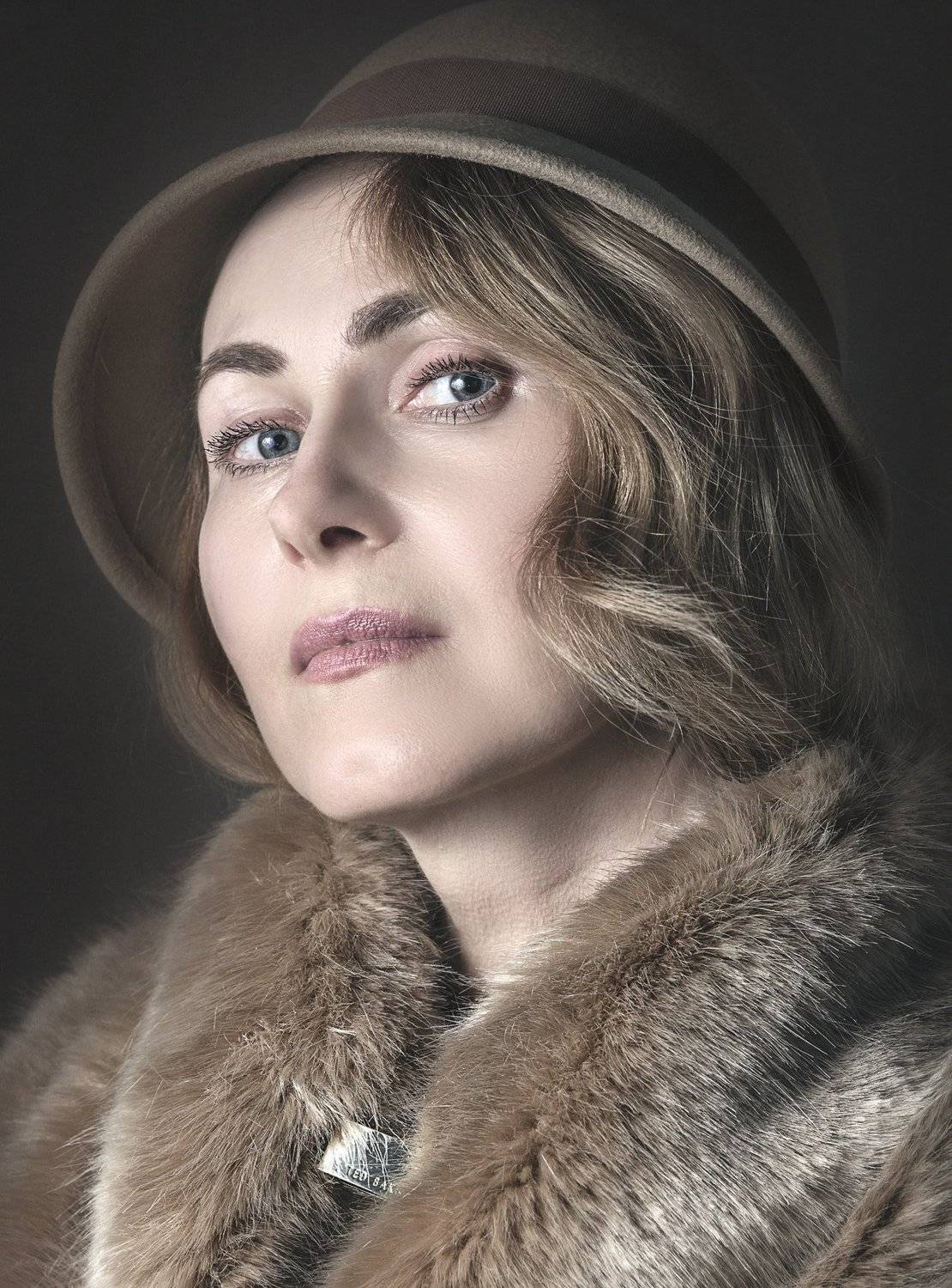 портрет , взгляд ,красивая девушка , цвет ,волосы , красивые губы ,нежность , таинственность, Natalia Kholodova