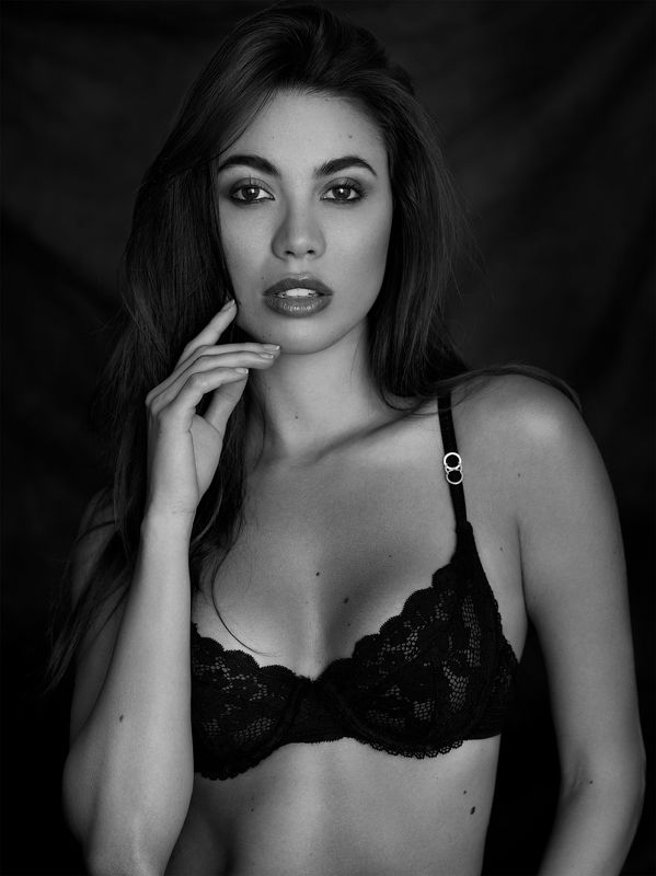 Beauty, Beauty Photographer, model, portrait, studio, lighting, makeup, hair, photography, photographer Cristina фото превью