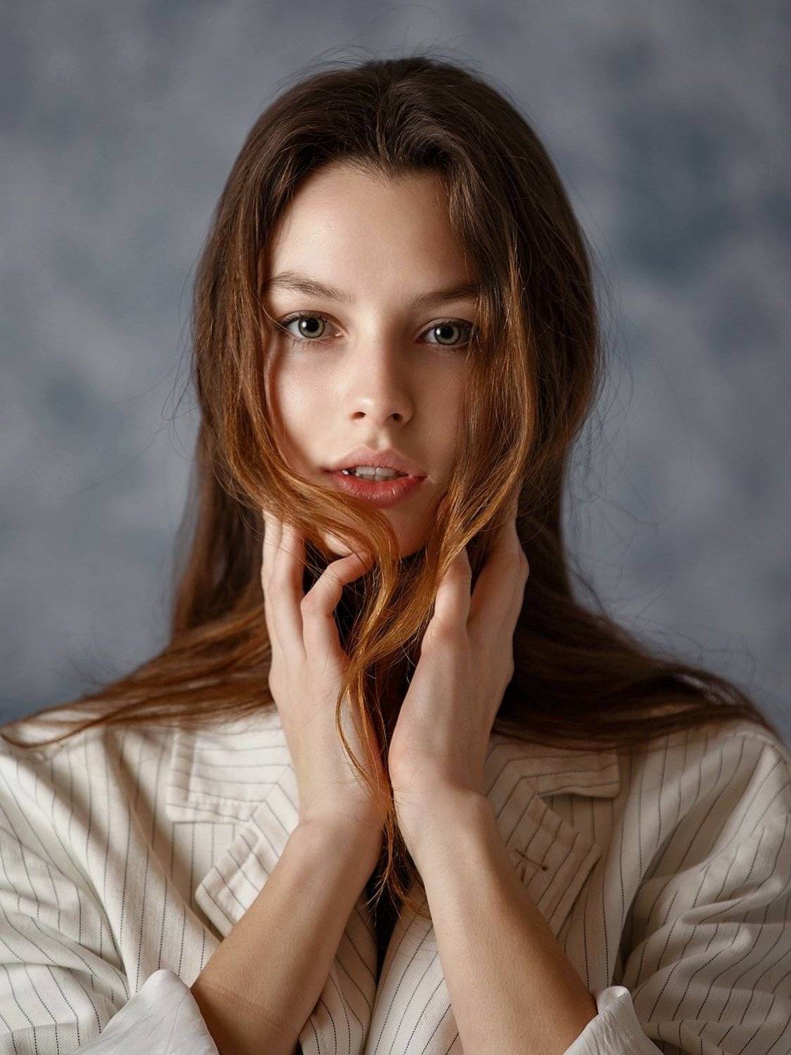 портрет девушка, Михаил Корнилов