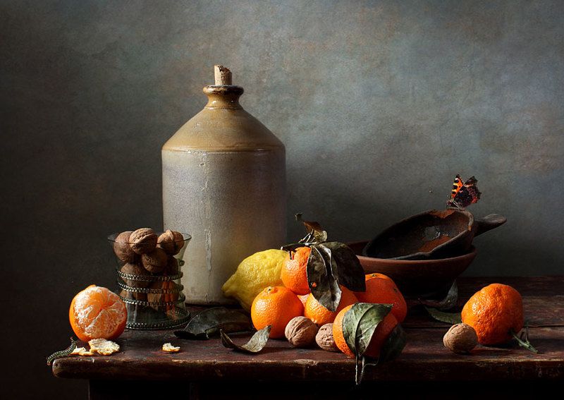 Мандарины и орехи фото превью