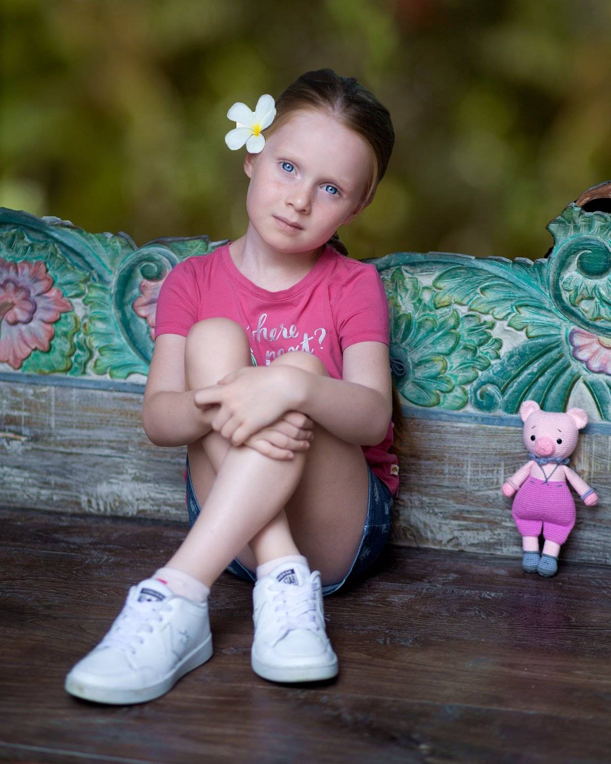 глаза лицо девочка взгляд игрушка портрет, Тавадзе Леван