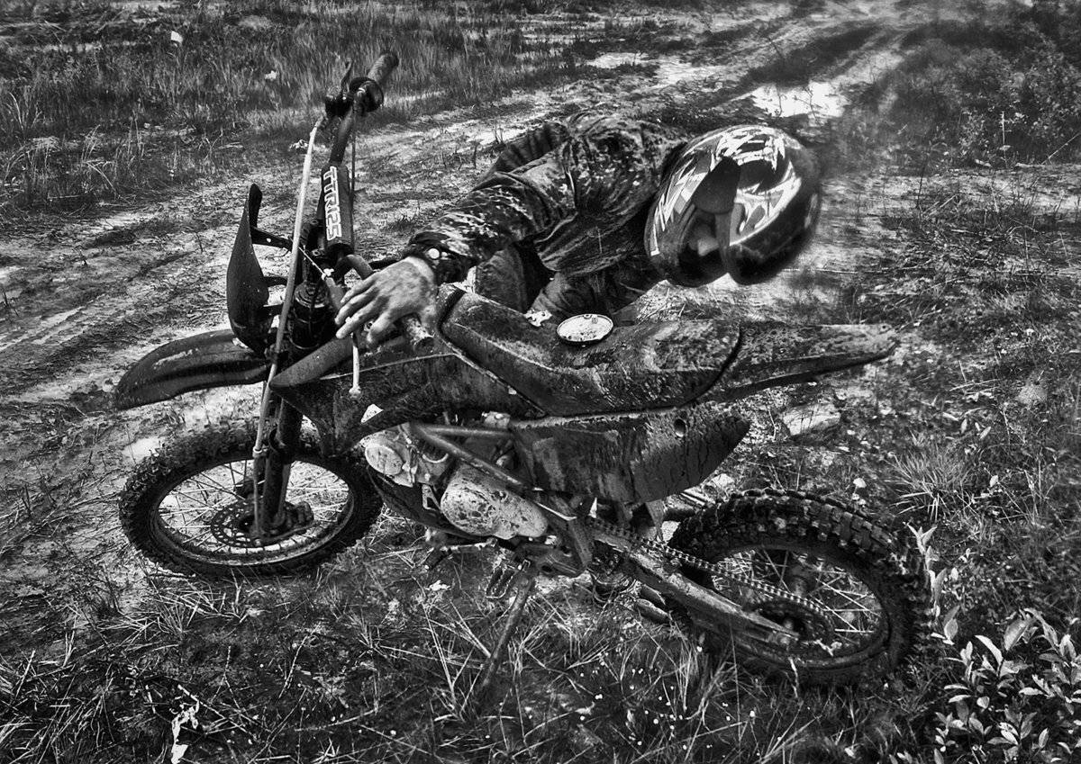 мотогоншик, мотоцикл, гонка, гонщик, чб, апатиты, Николай Смоляк