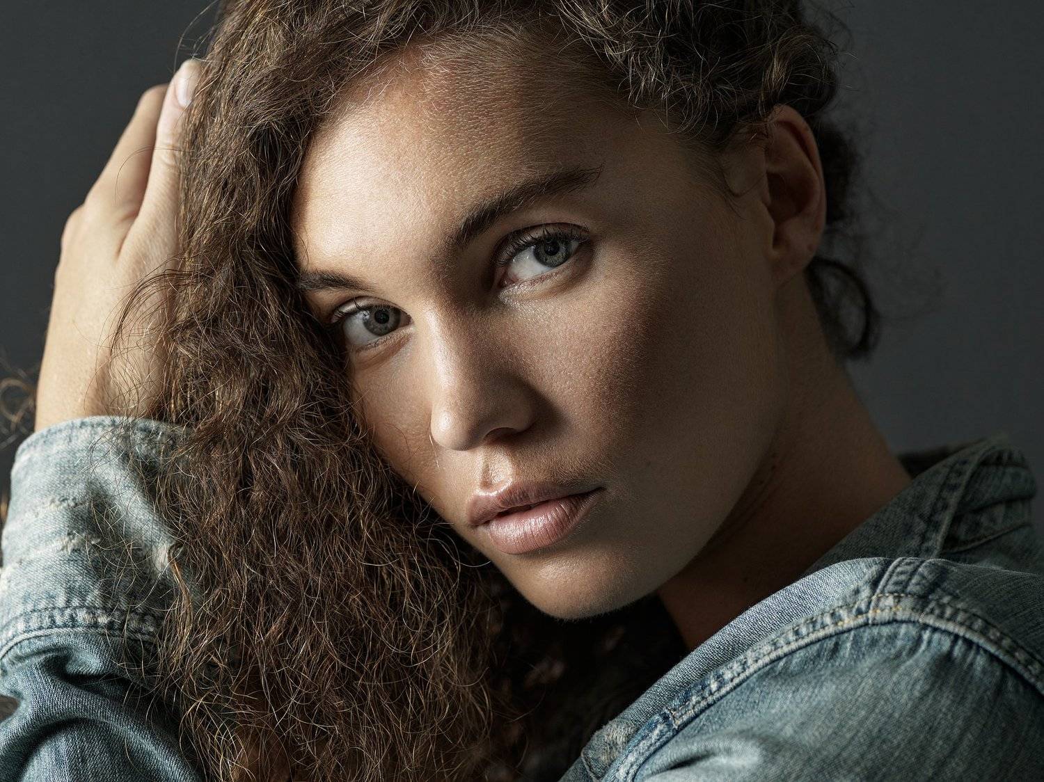 Beauty, Beauty Photographer, model, portrait, studio, lighting, makeup, hair, photography, photographer, Gary McGillivray-Birnie